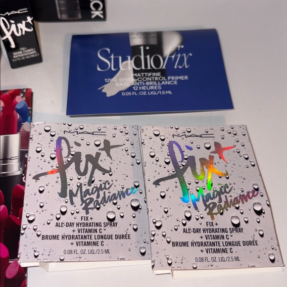 Bundle Lot of 9 MAC Makeup Samples - Picture 2 of 3